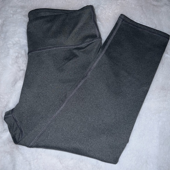 Fabletics Pants - 5/$15 Sale: Fabletics Capri Pants